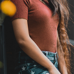 Regular Fit V-neck woman